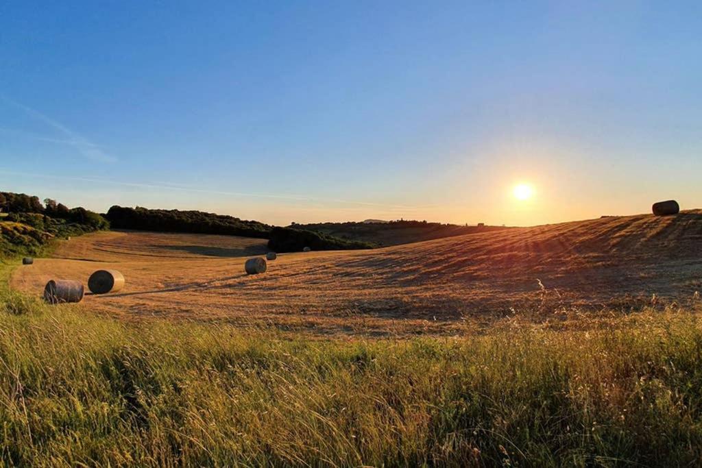 Appartamento Il Nido Volterra Exterior foto